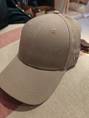 New Era 9forty NWOT